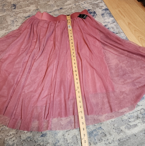 NWT Torrid Mauve Pink Pleated Mesh Midi Skirt Pull On Stretch Size Large XL (0) - Picture 6 of 14